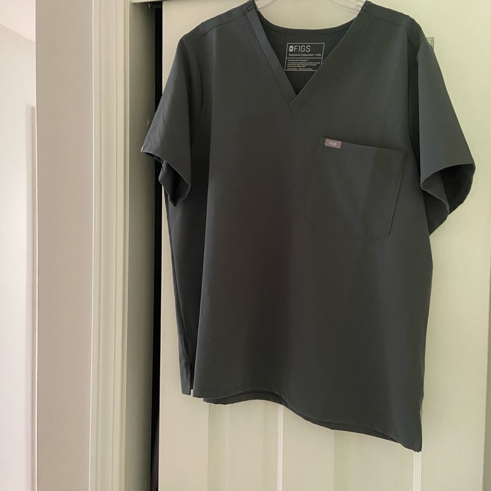 Figs Gray Short Sleeve Tee Classic Design
